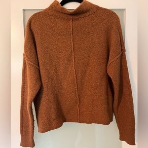 Universal Thread Turtleneck Sweater (M)